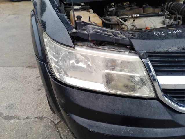 Reflektor prawy 05067788AA CHRYSLER