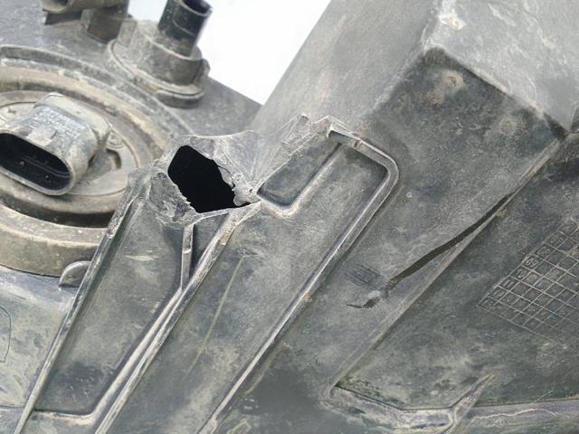 Reflektor prawy 05067788AC CHRYSLER