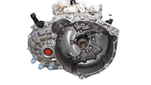 Mechaniczna skrzynia biegów w komplecie 05106350AA CHRYSLER