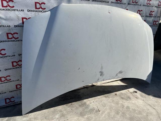 Maska silnika Chrysler Voyager