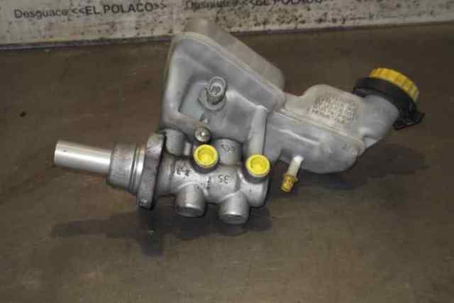 Główny cylinder hamulców 05175093AB CHRYSLER