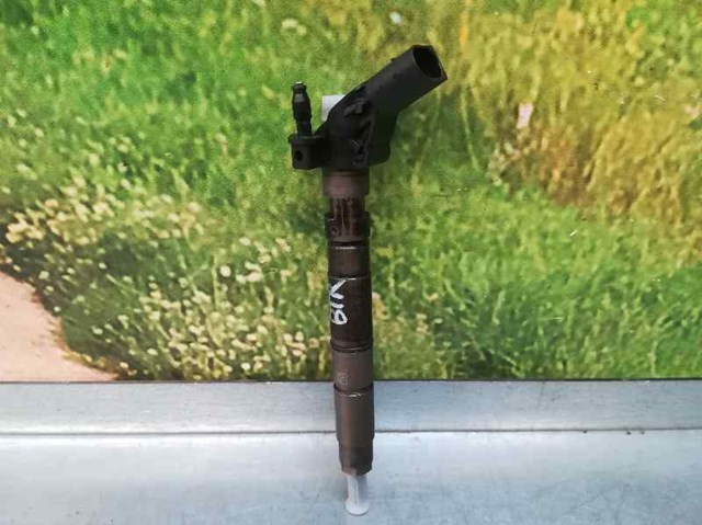 Wtryskiwacz paliwa 057130277AG VAG