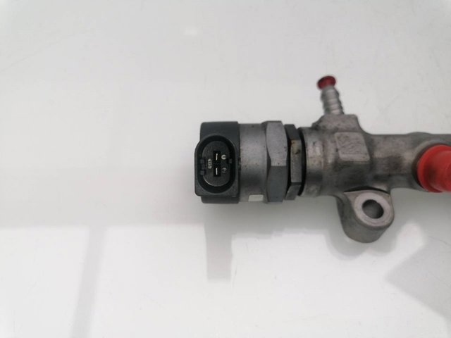 Regulator ciśnienia paliwa w listwie paliwowej Seat Ibiza 4 6J5, 6P1