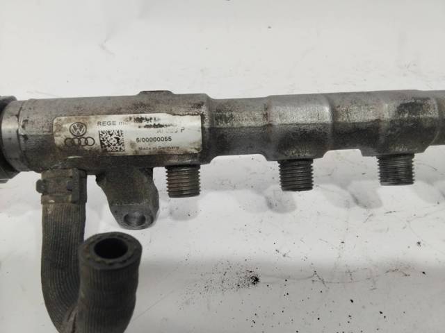 Regulator ciśnienia paliwa w listwie paliwowej Audi A3 8P1