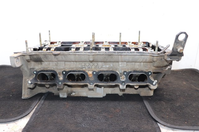 Głowica cylindrów 058103351G VAG