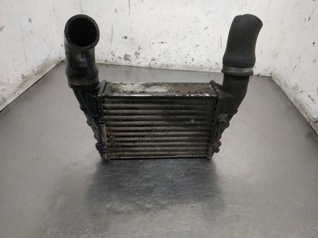Chłodnica intercoolera 058145805A VAG
