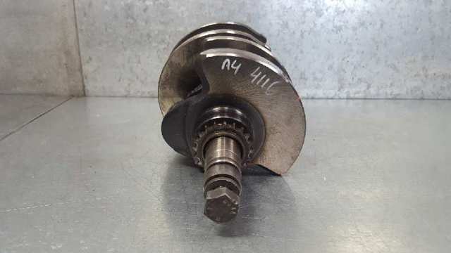 Wał korbowy silnika Volkswagen Passat 3B3