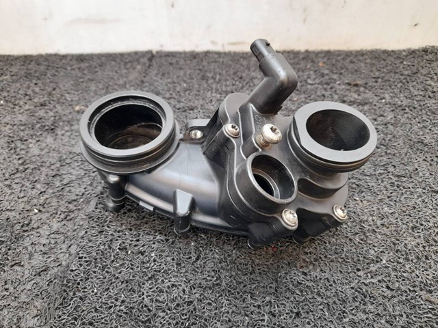 Obudowa termostatu Audi A7