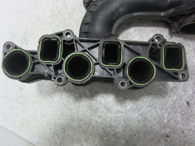 Kolektor ssący Audi Q7 4LB