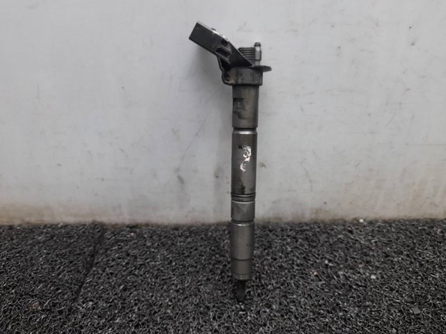 Wtryskiwacz paliwa 059130277ED VAG