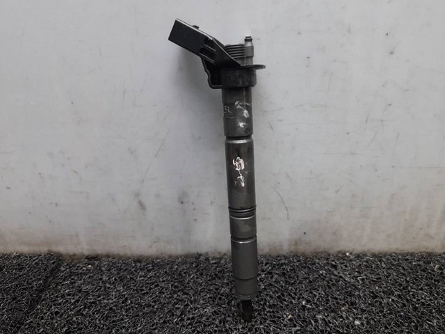 Wtryskiwacz paliwa 059130277ED VAG