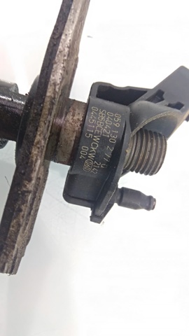 Wtryskiwacz paliwa 059130277Q VAG