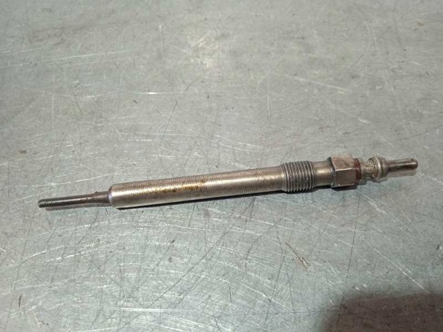 Świeca żarowa 059963319E VAG