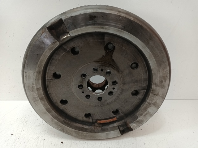 Koło zamachowe silnika 05L105266K VAG