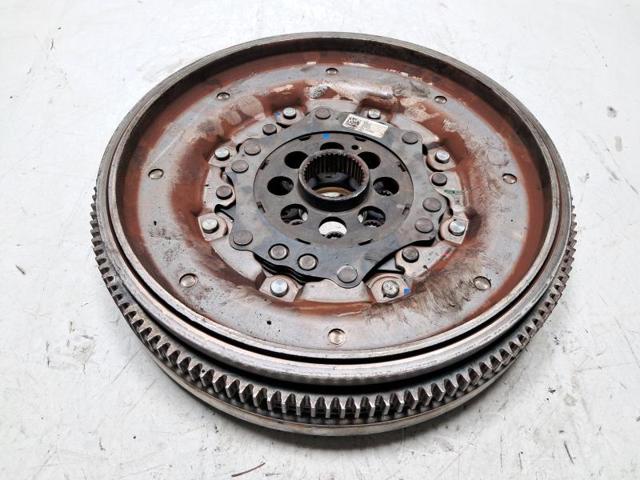 Koło zamachowe silnika 05L105266K VAG