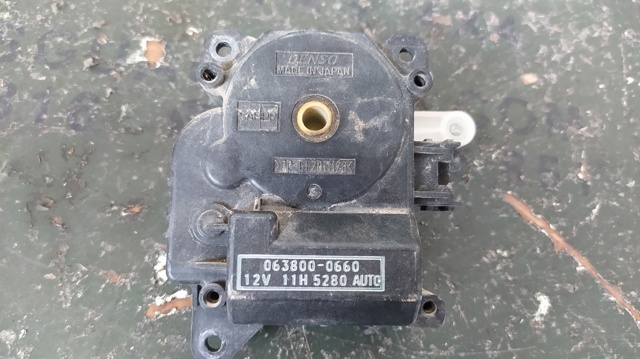 Silniczek klapy nagrzewnicy 0638000660 TOYOTA