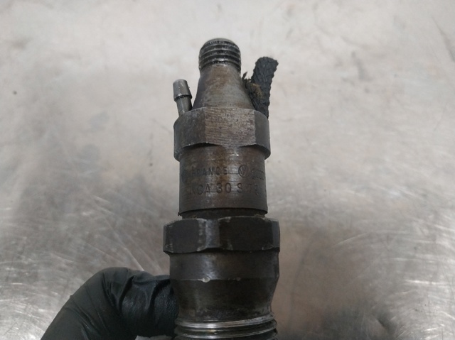 Wtryskiwacz paliwa 068130202F VAG