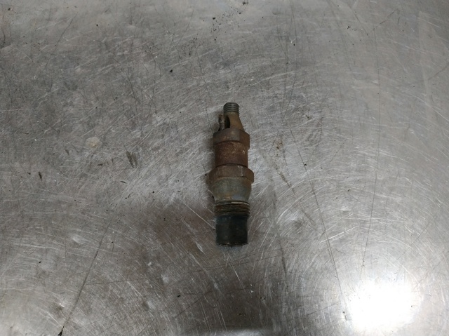 Wtryskiwacz paliwa 068130202F VAG