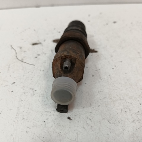 Wtryskiwacz paliwa 068130202G VAG