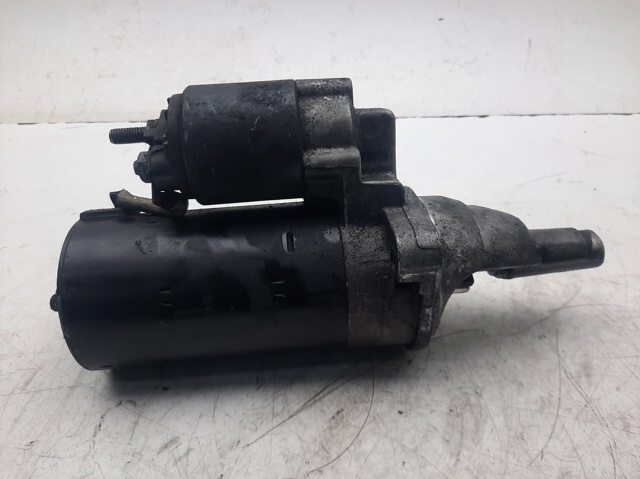 Rozrusznik 068911024F VAG