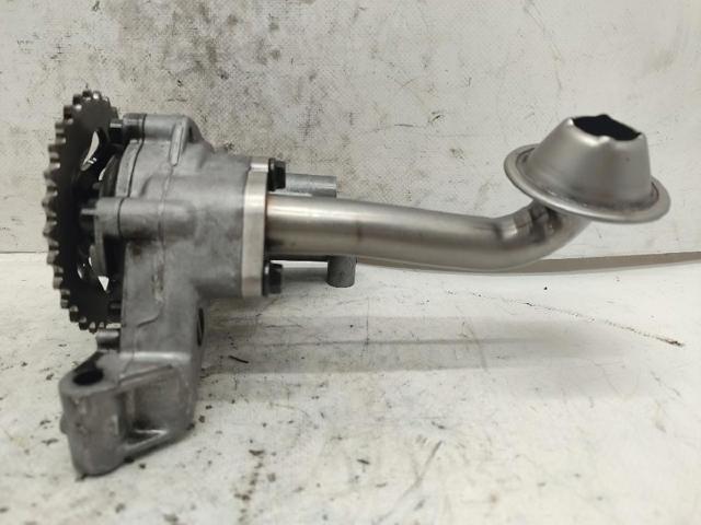 Pompa oleju 06A115105 VAG
