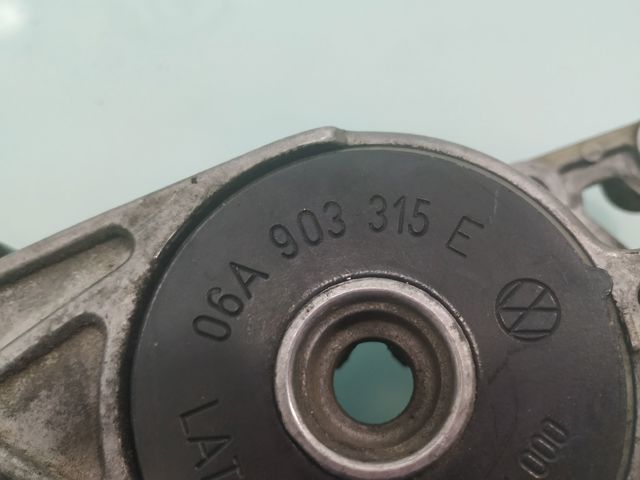 Napinacz paska napędowego 06A903315E VAG