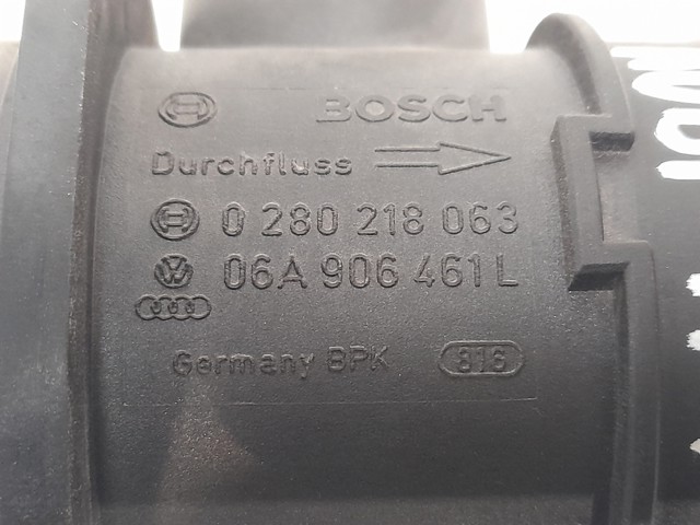Czujnik przepływu powietrza, przepływomierz powietrza M.A.F. 06A906461L VAG