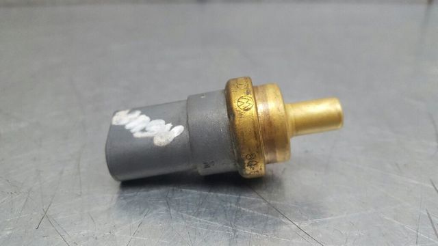 Czujnik temperatury płynu chłodzącego 06A919501A VAG