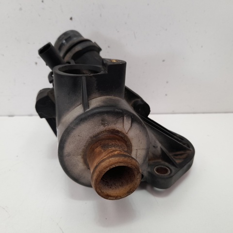 Obudowa termostatu 06B121111C VAG