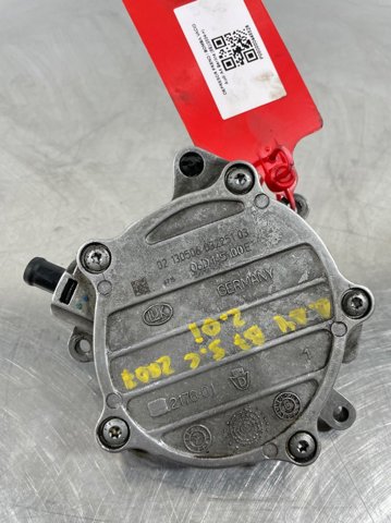 Pompa podciśnienia 06D145100E VAG