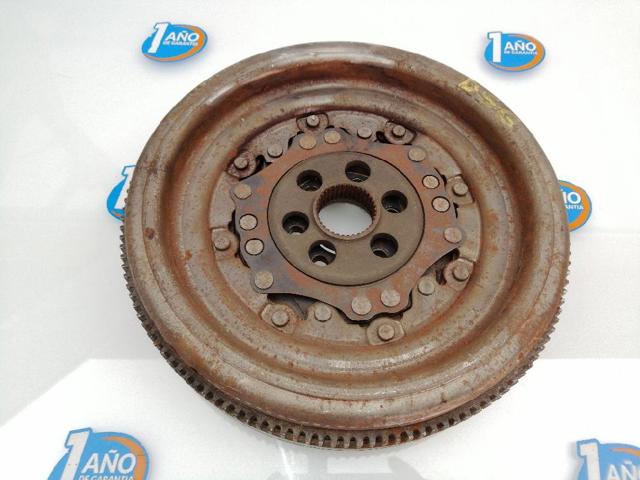 Koło zamachowe silnika 06F105266E VAG