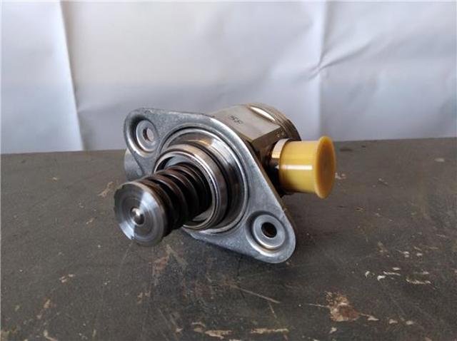 Pompa wtryskowa wysokiego ciśnienia 06H127025M VAG