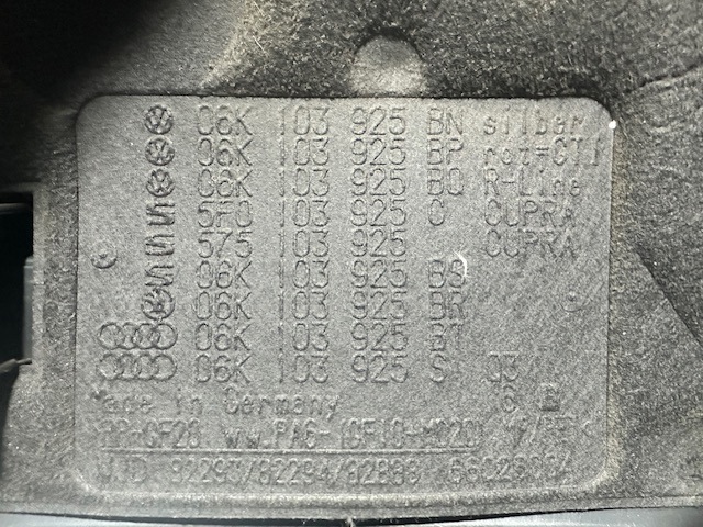 Pokrywa silnika dekoracyjna Audi A3 8VS, 8VM