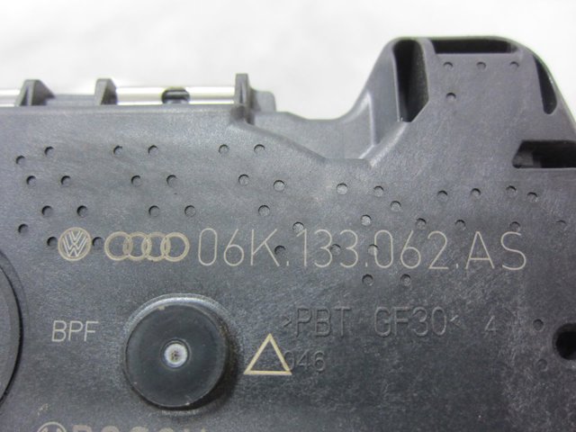 Przepustnica, komplet Audi A4 8W2, 8WC