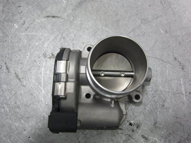 Przepustnica, komplet Audi A4 8W2, 8WC