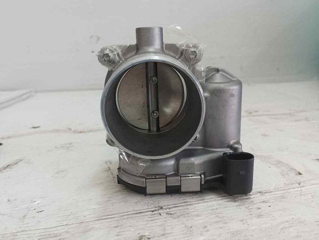 Przepustnica, komplet Audi A4 8W2, 8WC