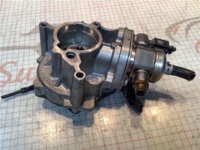 Pompa podciśnienia 06K145100B VAG