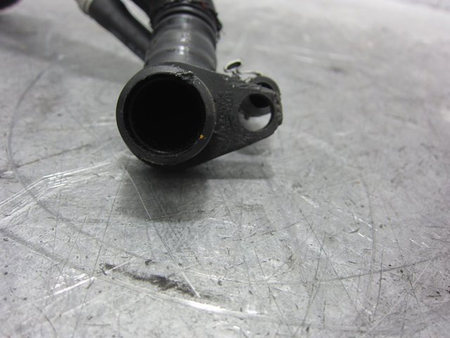 Króciec wentylacji kadłuba (separatora oleju) Audi Q5 FYB, FYG