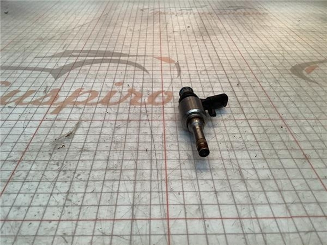 Wtryskiwacz paliwa 06L906036C VAG