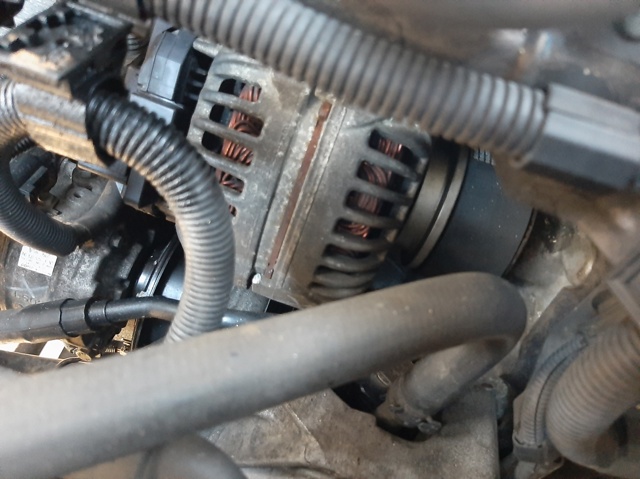 Alternator 070903139V VAG
