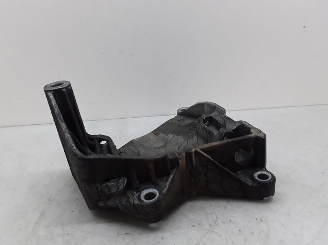 Wspornik alternatora 070903143C VAG