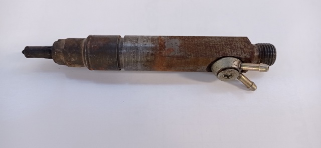 Wtryskiwacz paliwa Volkswagen LT 2DB, 2DE, 2DK