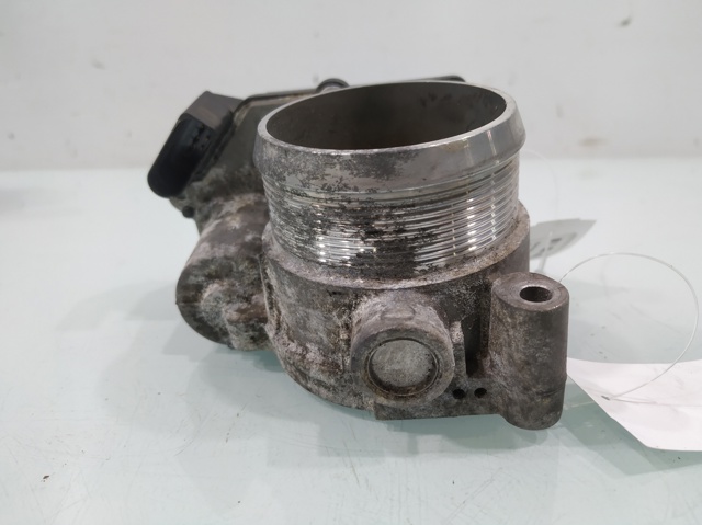 Przepustnica, komplet 076128063A VAG