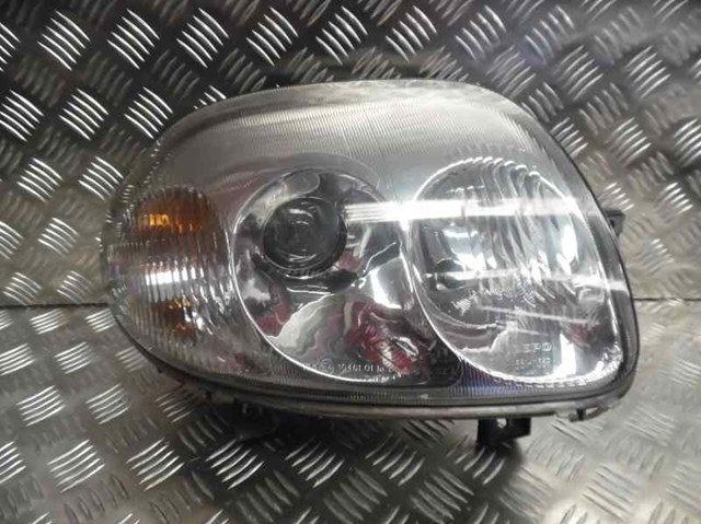 Reflektor prawy 085511136R RENAULT