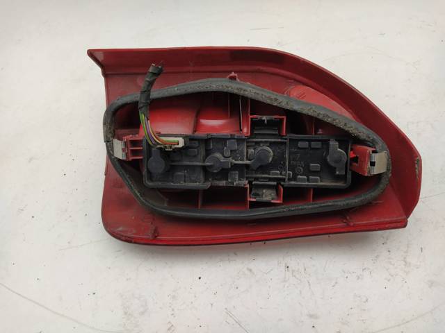 Lampa zespolona tylna lewa 085521913L PEUGEOT