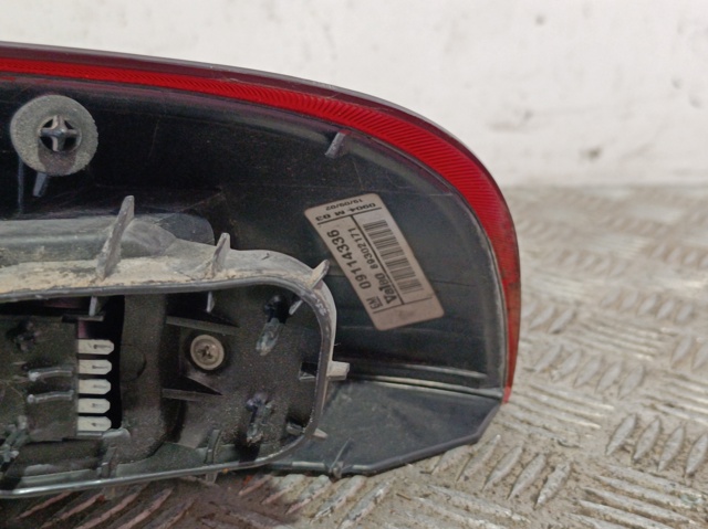Lampa zespolona tylna lewa 09114336 OPEL