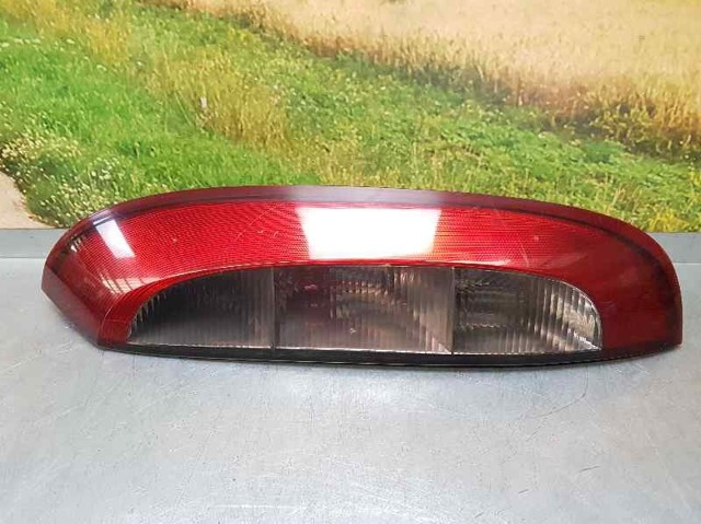 Lampa zespolona tylna prawa 09114337 OPEL