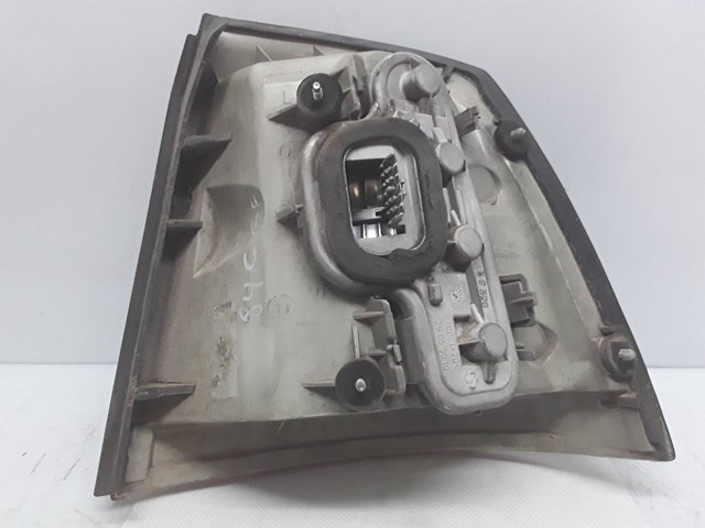 Lampa zespolona tylna lewa 09117402 OPEL