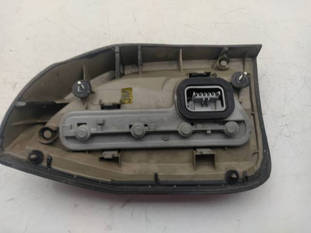 Lampa zespolona tylna prawa 09117446 OPEL