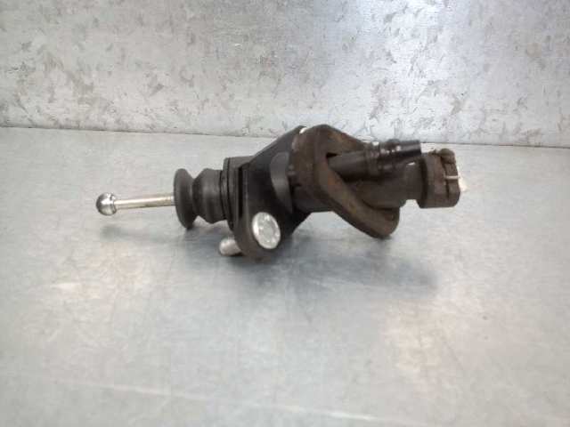 Cylinder sprzęgła główny 09126216 OPEL
